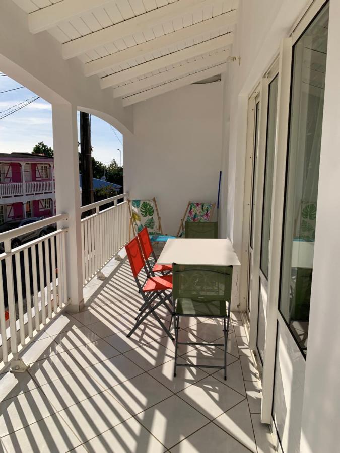 Appartement Les Pommes Lianes à Deshaies Extérieur photo
